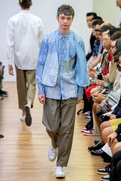 Look 30